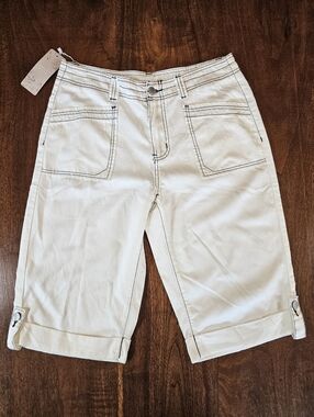 Emery Rose White and Black Capris Size 30